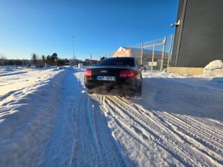 Audi S8 5.2 V 10 331кВ
