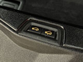 BMW X5 xDrive 45e M-Sportpakett Plug-In-Hybrid 3.0 290kW
