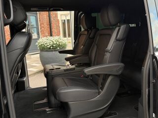 Mercedes-Benz Long 4matic black edition 2.1 140kW