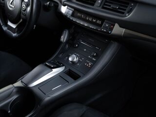 Lexus CT 200h 1.8 73kW