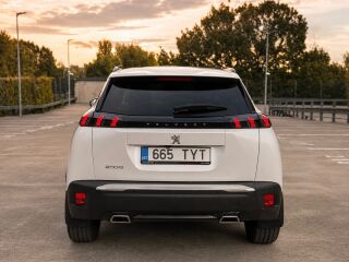 Peugeot 2008 Allure Pack Plus 1.2 PureTech 96kW
