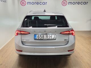 Skoda Octavia Combi Ambition 1.5 110кВ