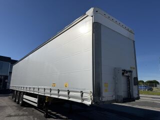 Schmitz Semitrailer Curtainsider Standard