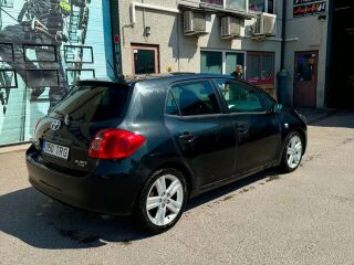 Toyota Auris 2.2 130kW
