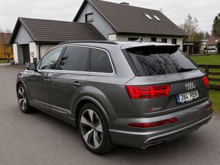 Audi SQ7 4.0 V8 320kW