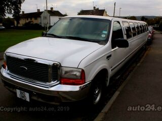Ford Excursion Super Stretch Limousine 5.4