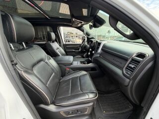 Ram 1500 Limited Crew Cab 5.7 V8 Hemi 395hp