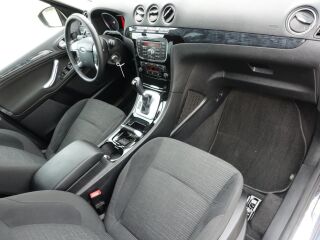 Ford Galaxy Titanium EU5 2.0 R4 TDCi 120кВ
