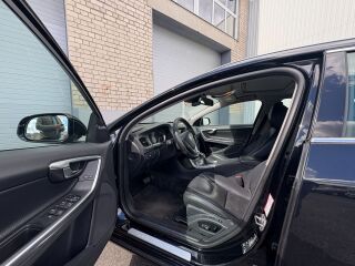 Volvo V60 2.4 158kW