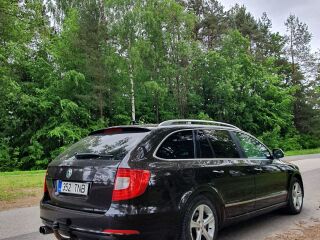 Skoda Superb Laurin & Klement 2.0 125kW