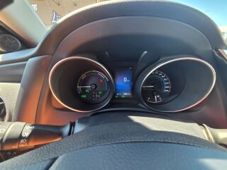 Toyota Auris Auris hybrid 5d hatchbac 1,8 lux 1.8 73kW