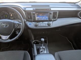 Toyota RAV4 2.5 114kW