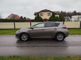Toyota Auris 1.8 73kW