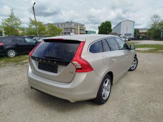 Volvo V60 Momentum Nordic 2.0 D2 88kW