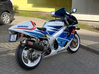 Suzuki GSX-R 750 SRAD 72kW