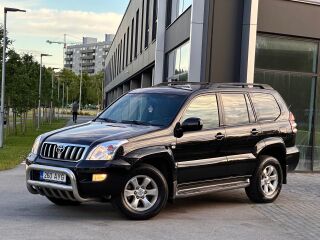 Toyota Land Cruiser Black 3.0 127kW
