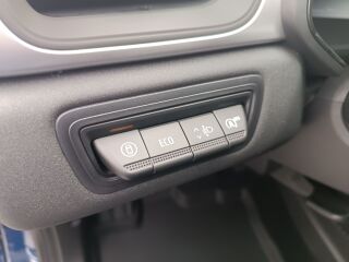 Mitsubishi Grandis Intense 1.3 T MHEV 104kW