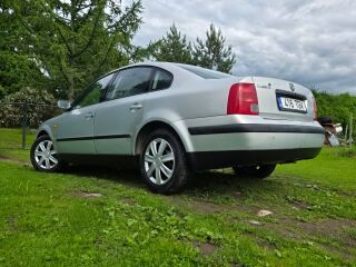 Volkswagen Passat Comfortline 1.8 R4 20V 92kW