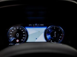 Volvo V60 D4 R-Design 2.0 140kW