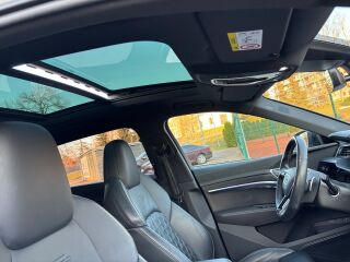 Audi e-tron 55 S-Line 300kW