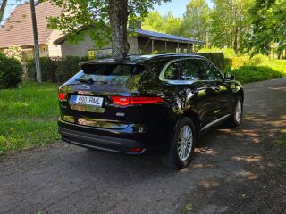 Jaguar F-Pace MY2017 / 4x4 / Meridian 2.0 R4 132kW