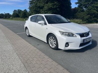 Lexus CT 200h 1.8 73kW