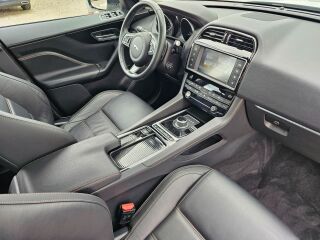 Jaguar F-Pace 30d AWD 3.0 221kW