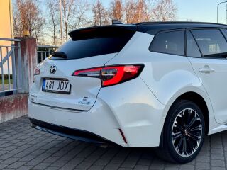 Toyota Corolla GR Sport Hybrid 1.8 72кВ