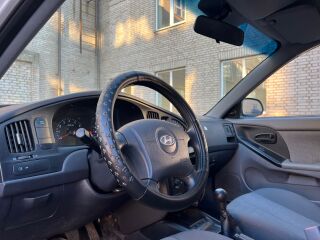 Hyundai Elantra 1.6 77kW