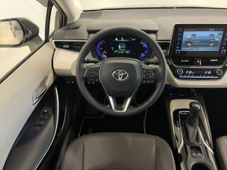 Toyota Corolla Hybrid Luxury 72kW
