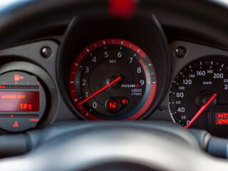 Nissan 370Z Nismo v2 3.7 253kW