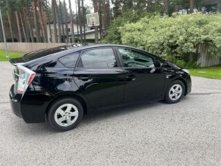 Toyota Prius 1.8 73kW