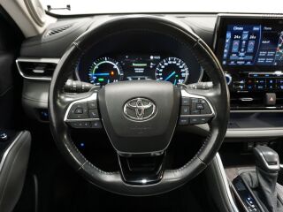 Toyota Highlander Premium 2.5 140кВ