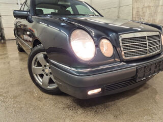 Mercedes-Benz E 290 ELEGANCE 2.9 95kW
