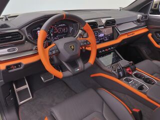 Lamborghini Urus 4.0 588кВ