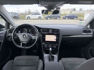 Volkswagen Golf Business TSI 1.5 110kW