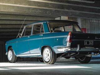 Fiat 2300 Berlina Lusso 2.3 R6 86kW