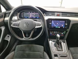 Volkswagen Passat Executive IQ LIGHT Maatriks 2.0 TDI 110kW