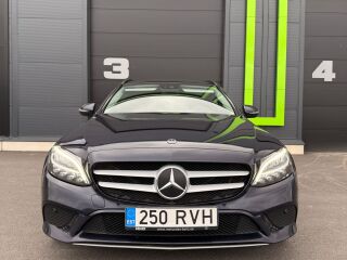 Mercedes-Benz C 220 2.0 143kW