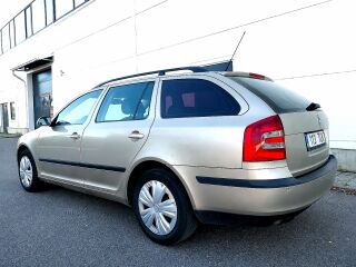 Skoda Octavia 2.0 FSI 110kW