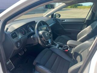 Volkswagen Golf 2.0 135кВ