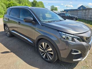 Peugeot 5008 2.0 130kW
