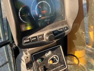 Hyundai Robex 220 LC-9 A 117kW
