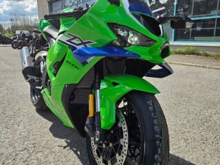 Kawasaki Ninja ZX - 10R 152kW