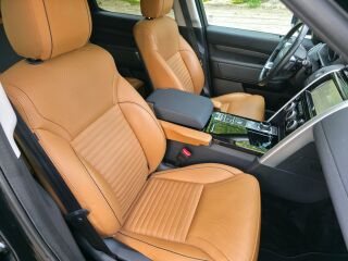 Land Rover Discovery 5 HSE TD6 Santorini Black 3.0 V6 TD6 190kW