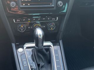 Volkswagen Passat Highline 1.6 88кВ