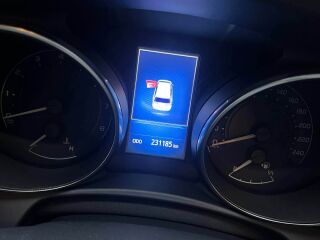 Toyota Auris 1.6 97кВ