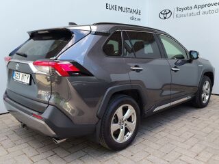 Toyota RAV4 Premium Plus 131кВ
