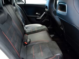 Mercedes-Benz A 200 AMG-Line 1.3 120kW