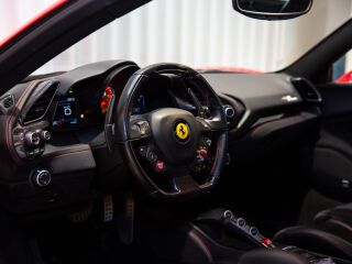Ferrari 488 Spider 3.9 V8 493kW